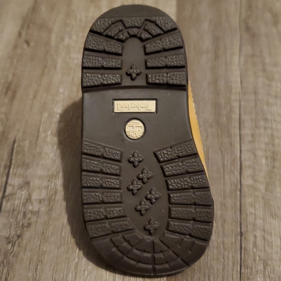 Baby Timberland boots - Picture 2 of 3